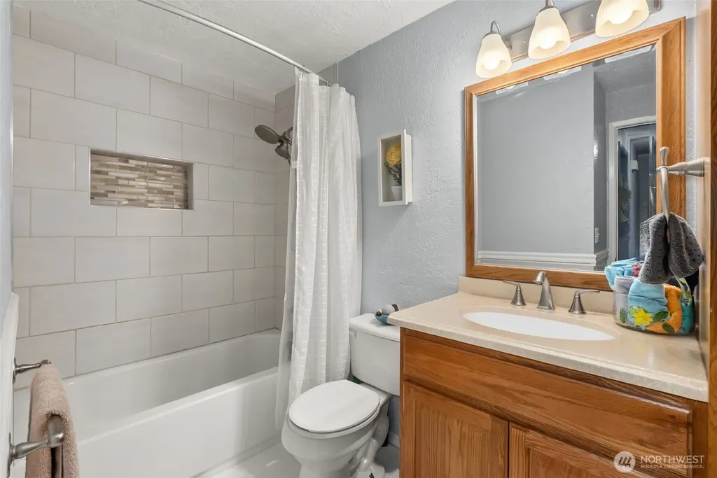 8538 48th Court NE Olympia WA 98516