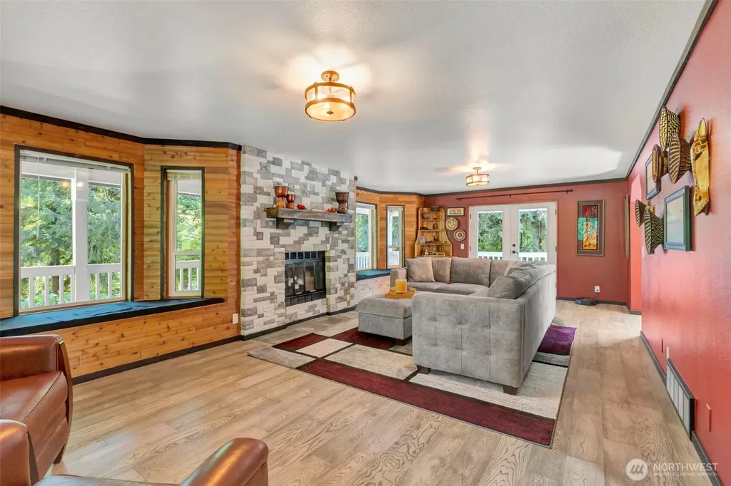 28210 187th Avenue SE Kent WA 98042