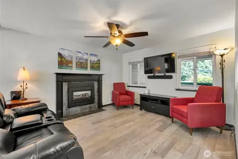 28210 187th Avenue SE Kent WA 98042