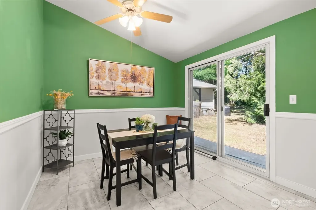 1248 S 129th Street Burien WA 98168