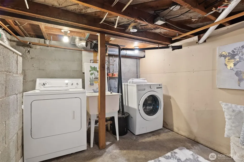 1248 S 129th Street Burien WA 98168