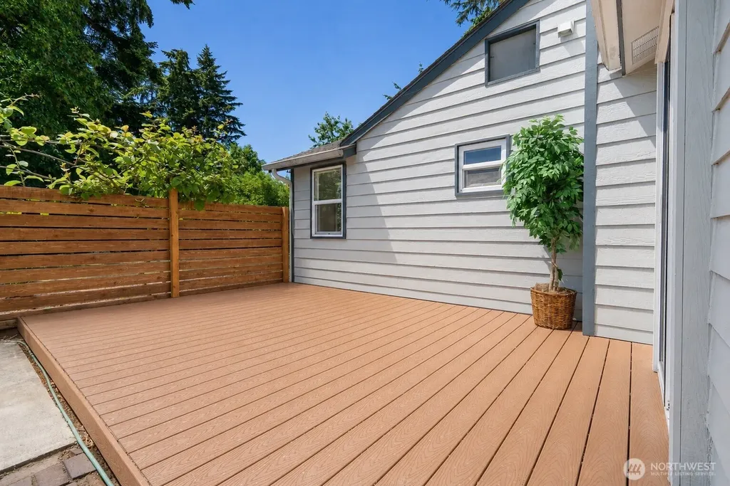 1248 S 129th Street Burien WA 98168