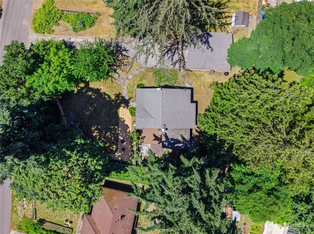 1248 S 129th Street Burien WA 98168