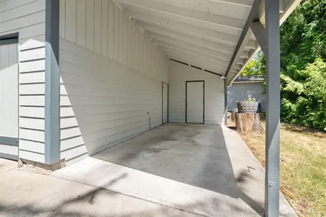 1248 S 129th Street Burien WA 98168
