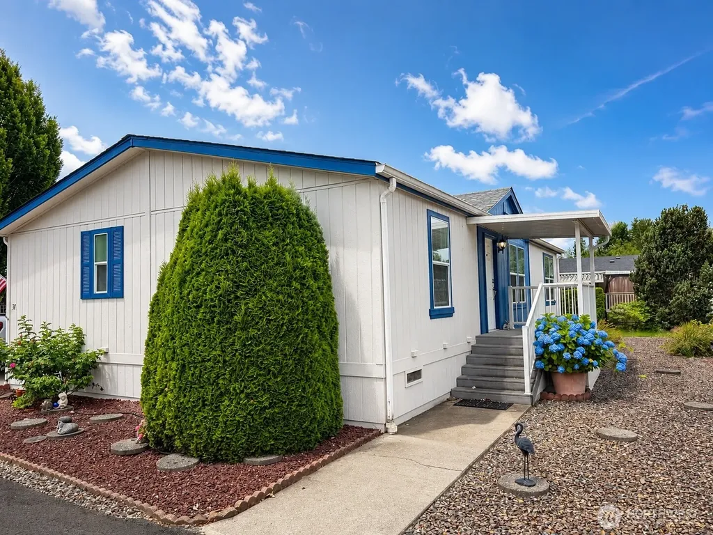 14727 43rd Avenue NE Marysville WA 98271