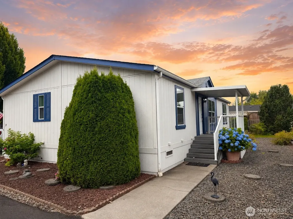 14727 43rd Avenue NE Marysville WA 98271