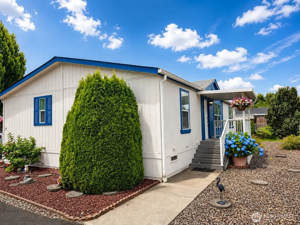 14727 43rd Avenue NE Marysville WA 98271