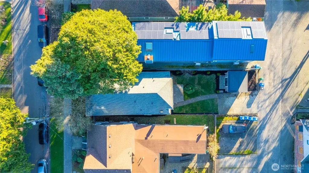 715 27th Avenue Seattle WA 98122