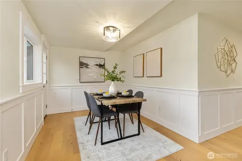 715 27th Avenue Seattle WA 98122