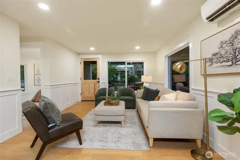715 27th Avenue Seattle WA 98122