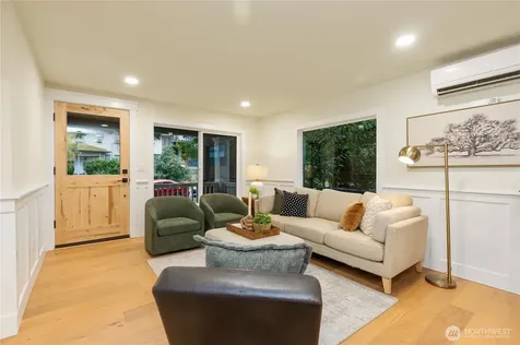 715 27th Avenue Seattle WA 98122