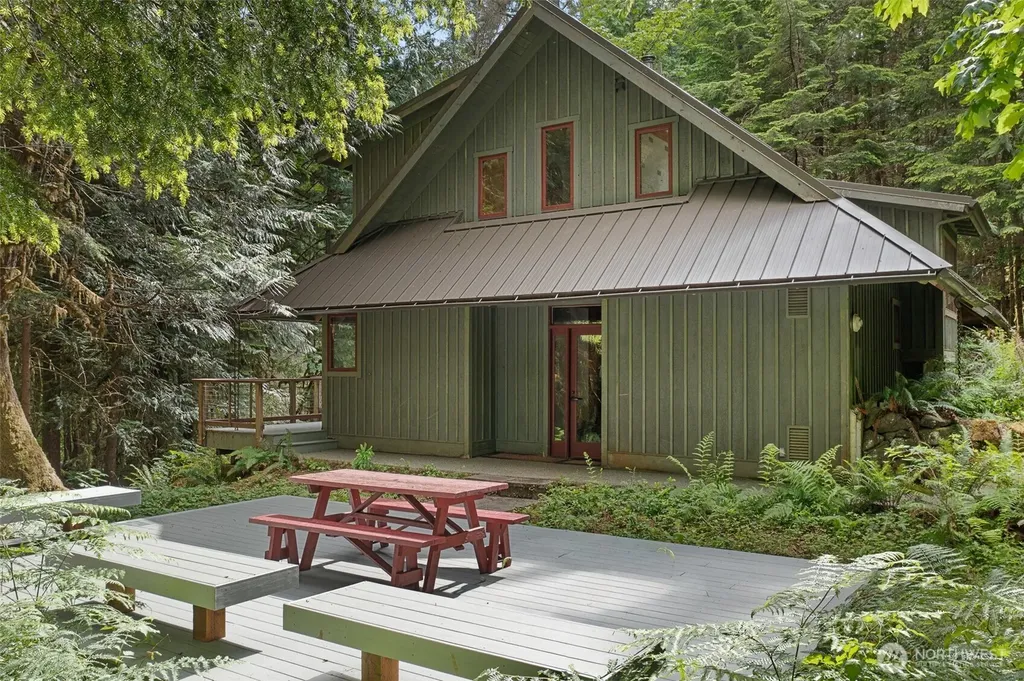 315 Coyote Road Brinnon WA 98320