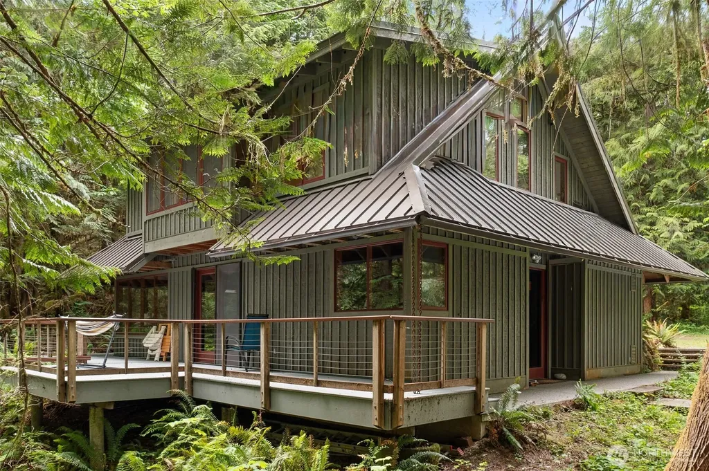 315 Coyote Road Brinnon WA 98320