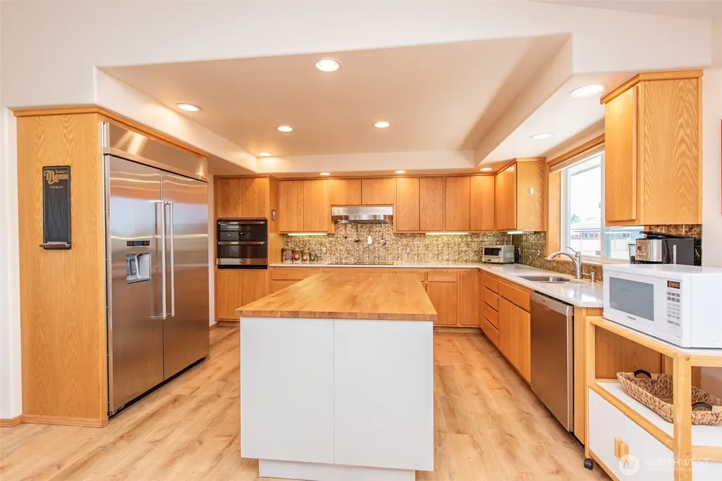 73 Greywolf Road Sequim WA 98382