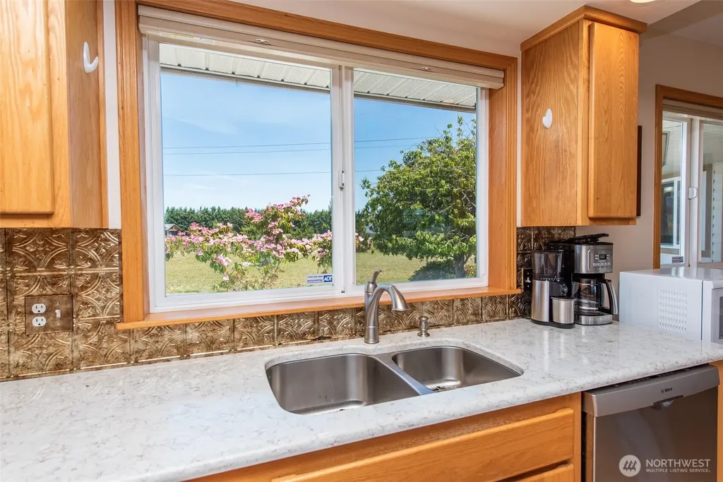 73 Greywolf Road Sequim WA 98382