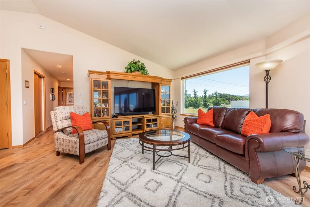73 Greywolf Road Sequim WA 98382