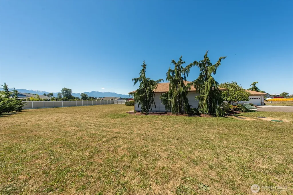 73 Greywolf Road Sequim WA 98382