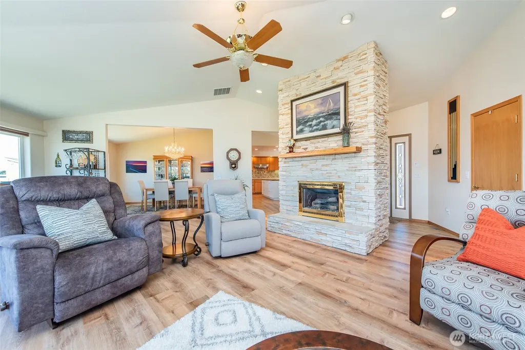 73 Greywolf Road Sequim WA 98382
