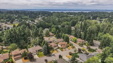 32027 11th Avenue SW Federal Way WA 98023