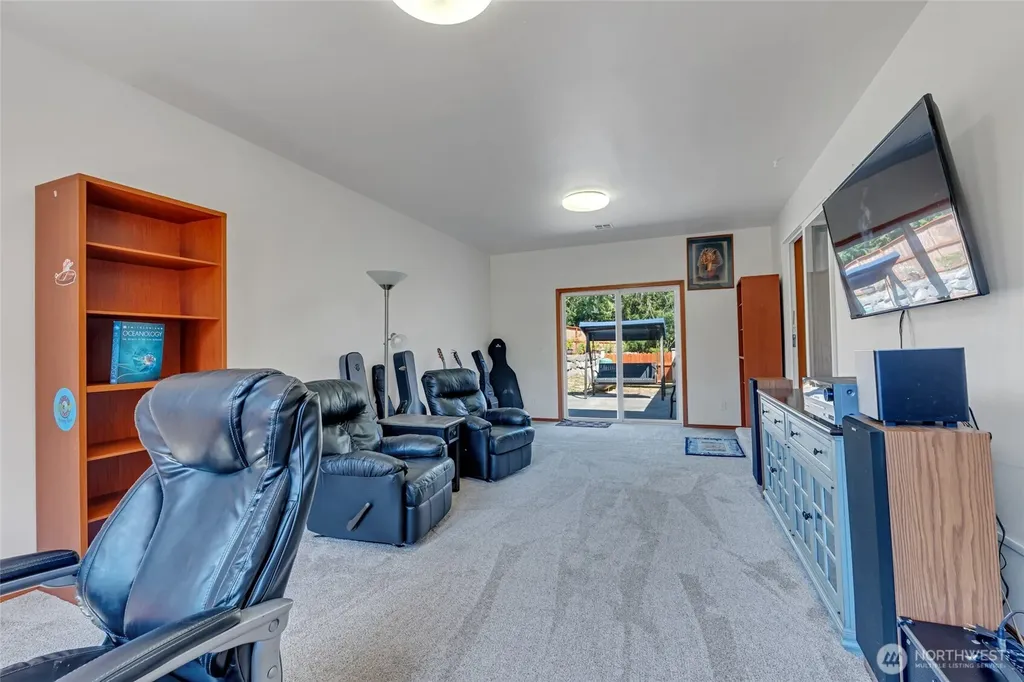 451 Rhododendron Drive Sequim WA 98382