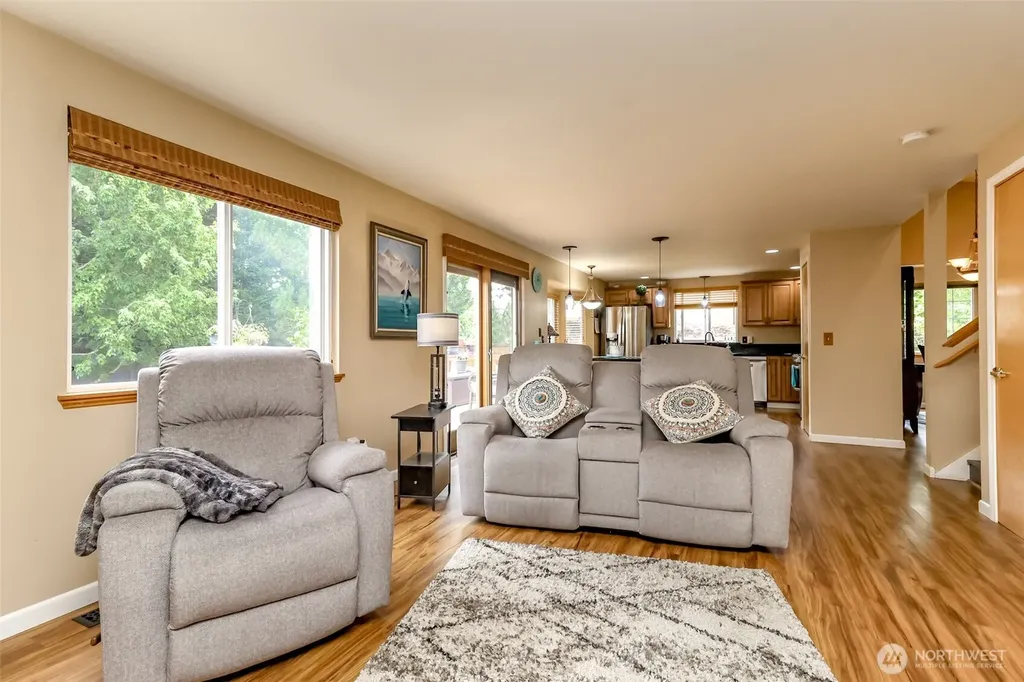 1615 57th Avenue NE Tacoma WA 98422