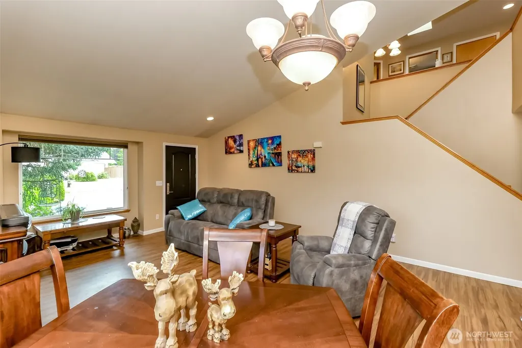 1615 57th Avenue NE Tacoma WA 98422