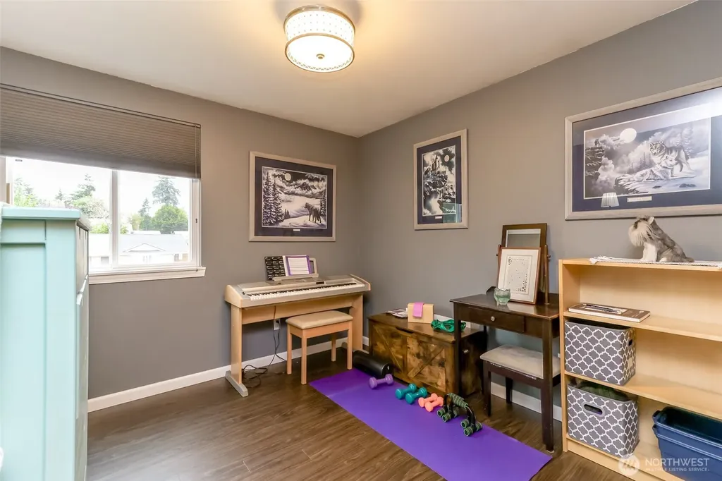 1615 57th Avenue NE Tacoma WA 98422