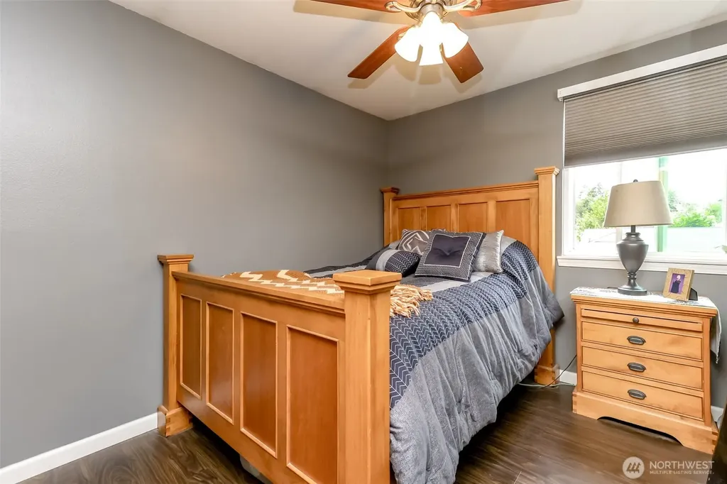 1615 57th Avenue NE Tacoma WA 98422