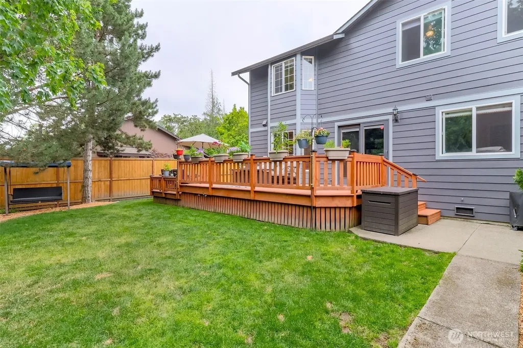 1615 57th Avenue NE Tacoma WA 98422