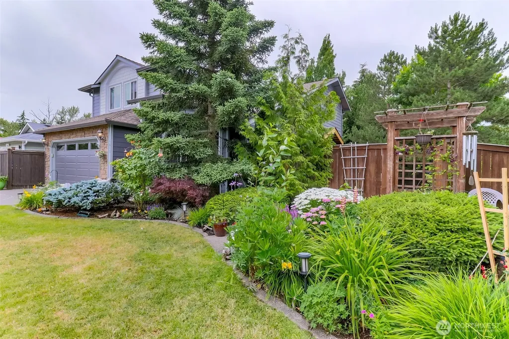 1615 57th Avenue NE Tacoma WA 98422