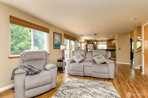 1615 57th Avenue NE Tacoma WA 98422