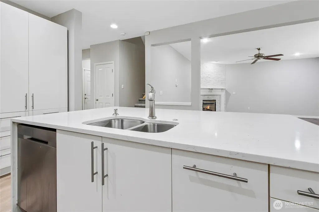 3240 Destination Avenue E Fife WA 98424