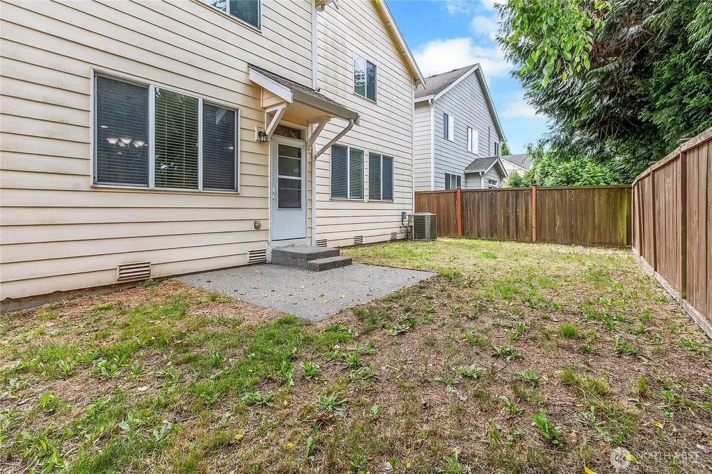 3240 Destination Avenue E Fife WA 98424