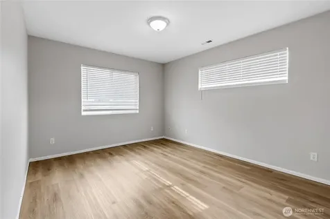 3240 Destination Avenue E Fife WA 98424