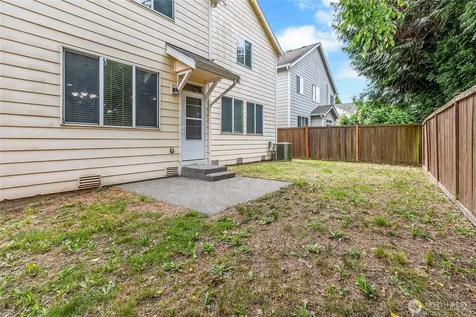 3240 Destination Avenue E Fife WA 98424