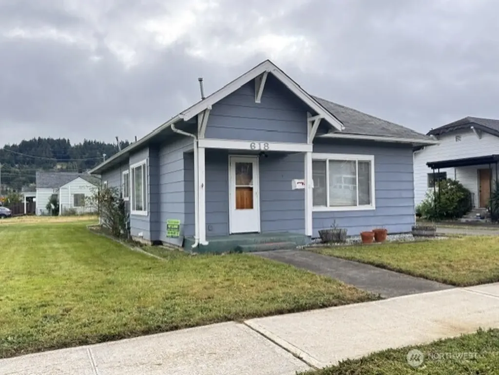 618 SW Chehalis Avenue Chehalis WA 98532