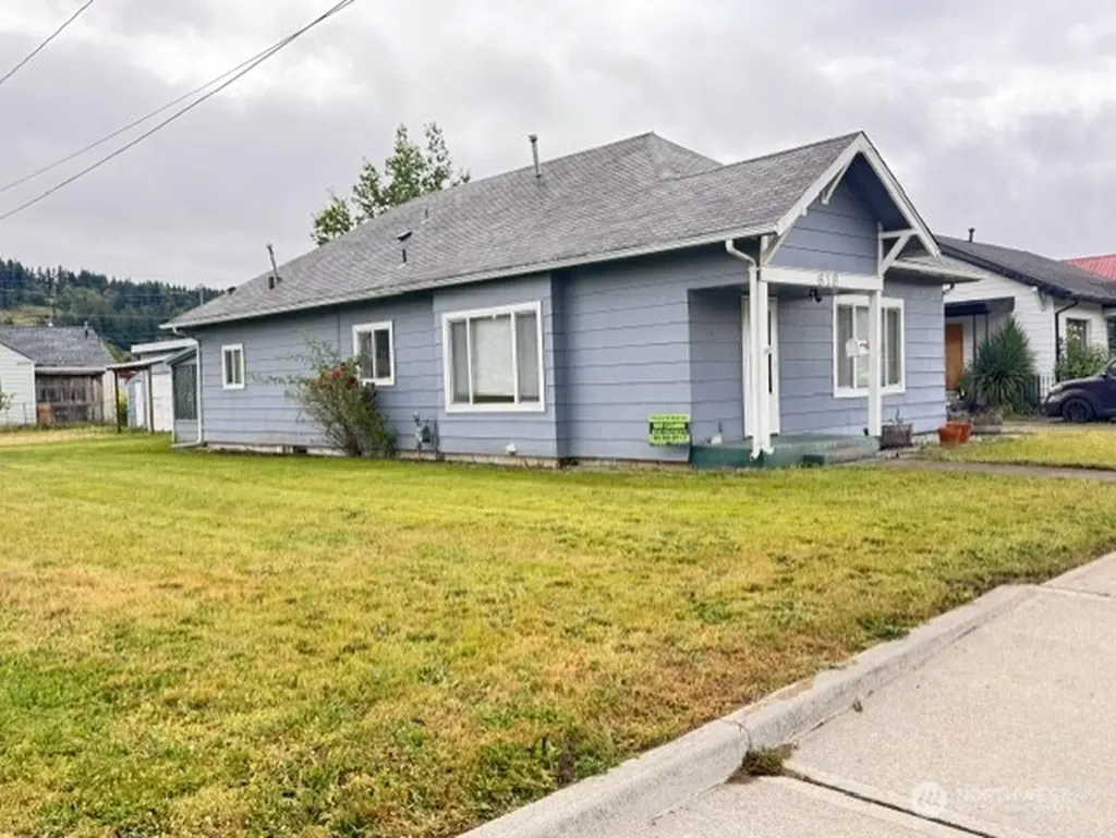 618 SW Chehalis Avenue Chehalis WA 98532