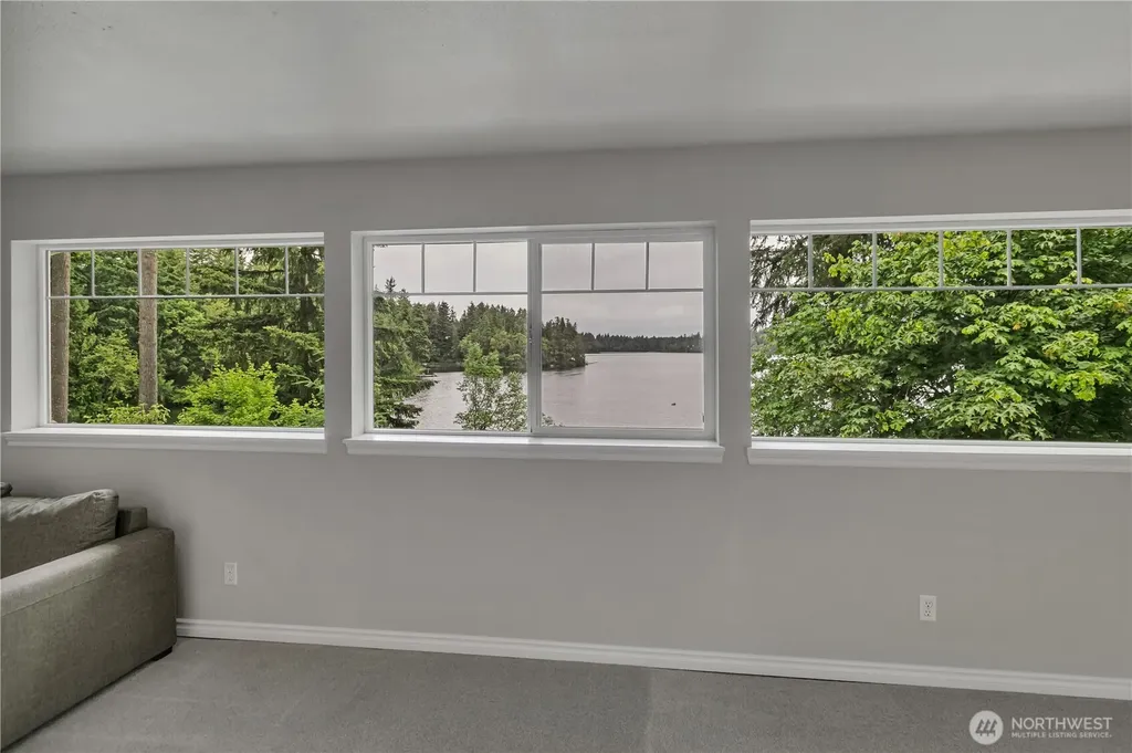 18626 Tapaderos Street SE Yelm WA 98597