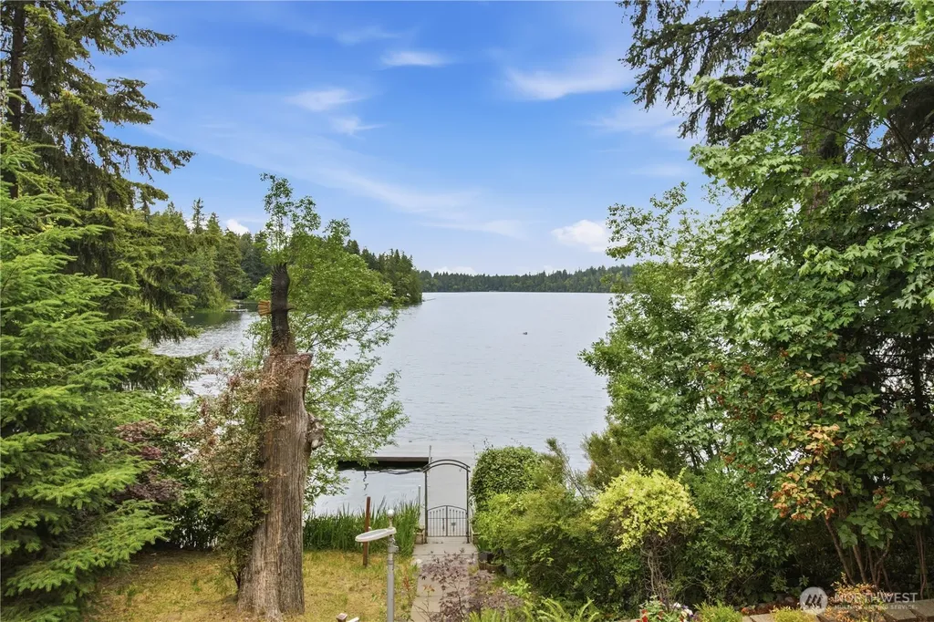 18626 Tapaderos Street SE Yelm WA 98597