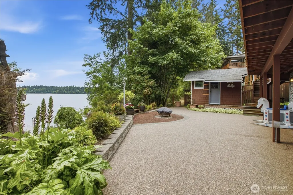 18626 Tapaderos Street SE Yelm WA 98597