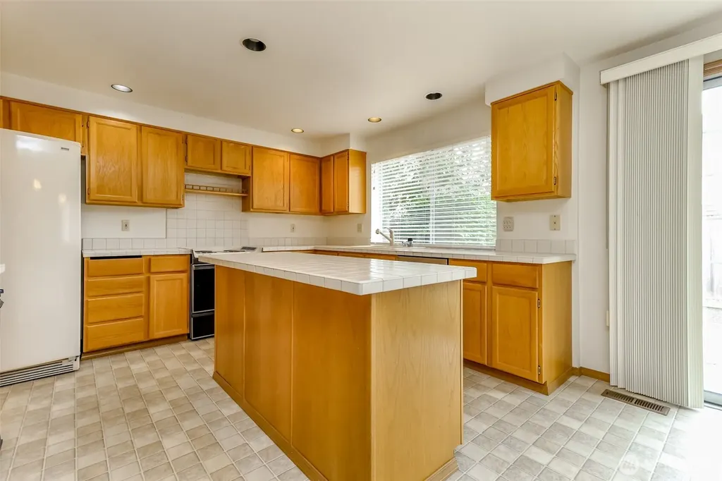 7415 92nd Avenue Ct SW Lakewood WA 98498