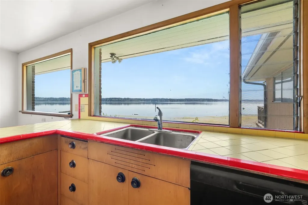 2417 Beach View Lane NW Olympia WA 98502