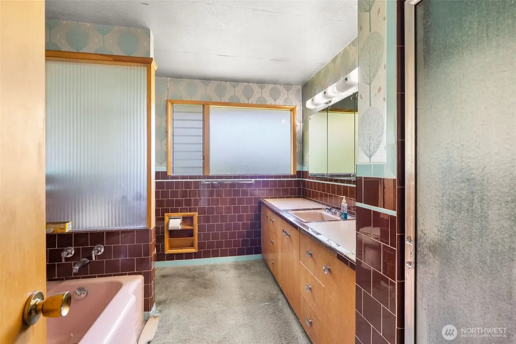 2417 Beach View Lane NW Olympia WA 98502
