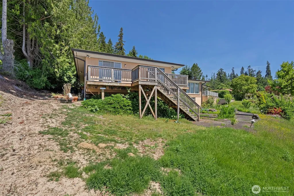 2417 Beach View Lane NW Olympia WA 98502