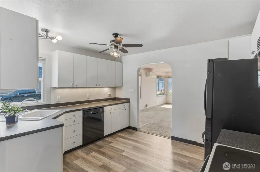 1447 9th Avenue Longview WA 98632