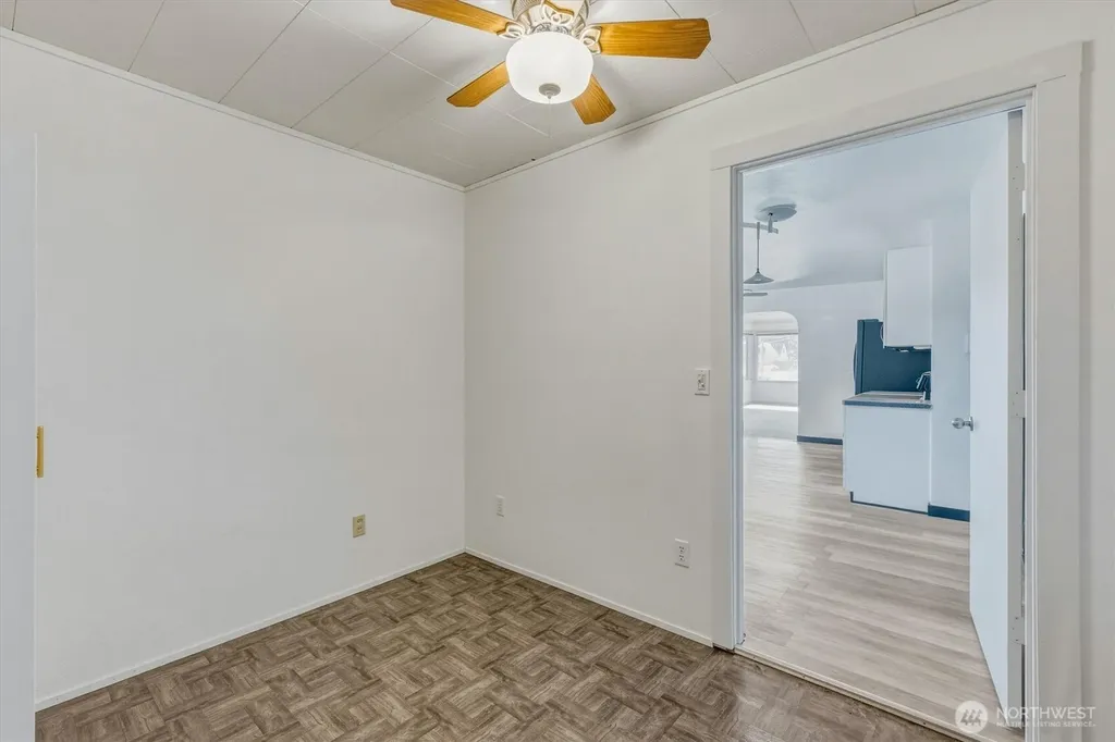 1447 9th Avenue Longview WA 98632