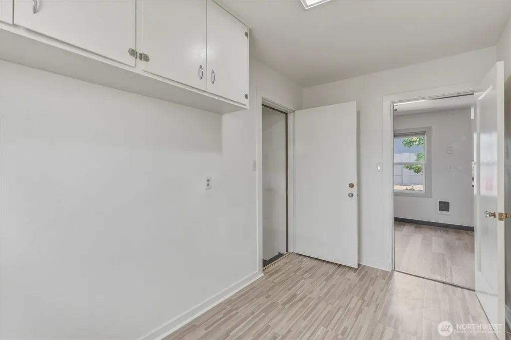 1447 9th Avenue Longview WA 98632