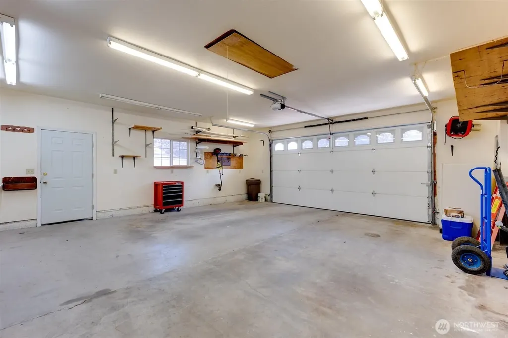 1447 9th Avenue Longview WA 98632
