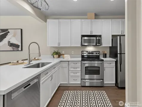 10909 Avondale Road NE Redmond WA 98052
