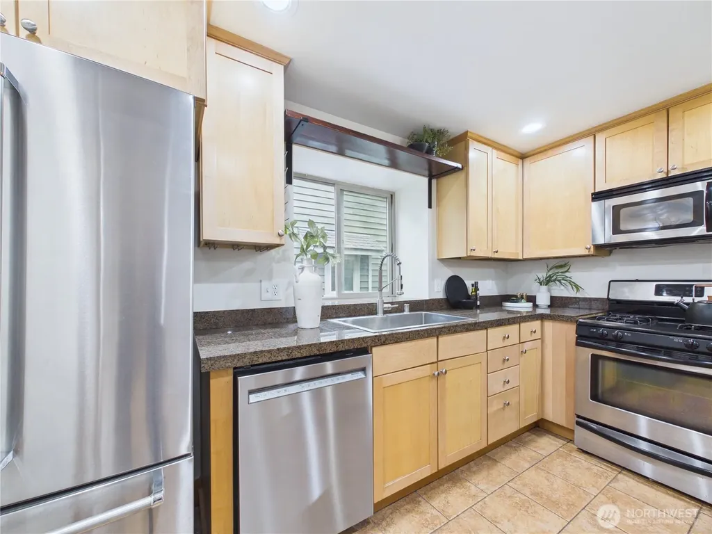 741 N 94th Street Seattle WA 98103
